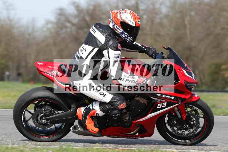 /Archiv-2023/06 10.04.2023 Moto Club Anneau du Rhin/Blanc-Novice/93